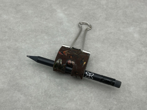 Sloop 32 mm – Marron avec motif floral laqué