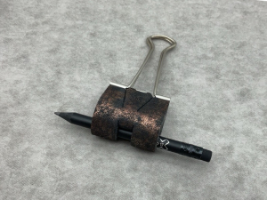 Sloop 40 mm – Black with rosé shimmer