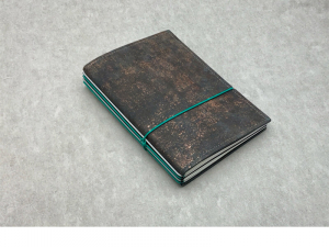 A5 4er cuir noir avec reflets rosés, ElastiXs gris et turquois , carnet mix