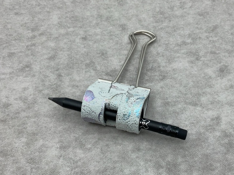 Sloop 40 mm – Bleu clair avec impression florale brillante