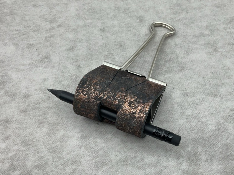 Sloop 50 mm – Noir avec reflets rosés