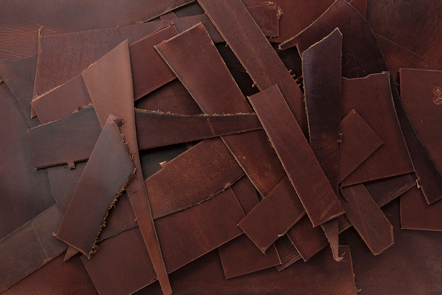 Leather scraps - vegetable dark brown