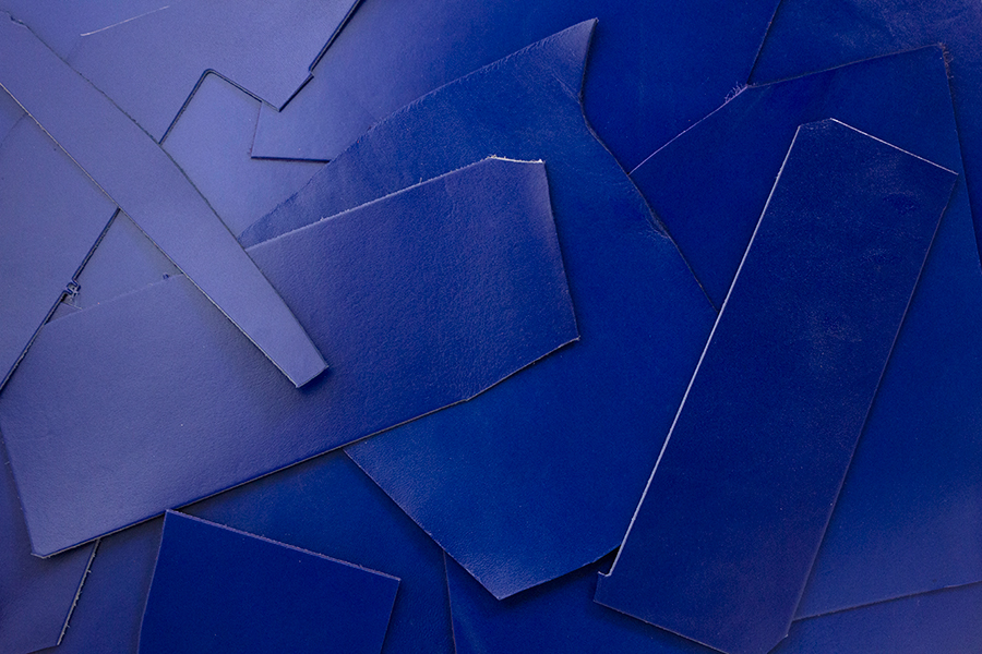 Leather scraps - smooth leather satin-gloss blue